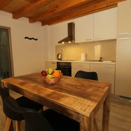 Bella Apartament Pag Town