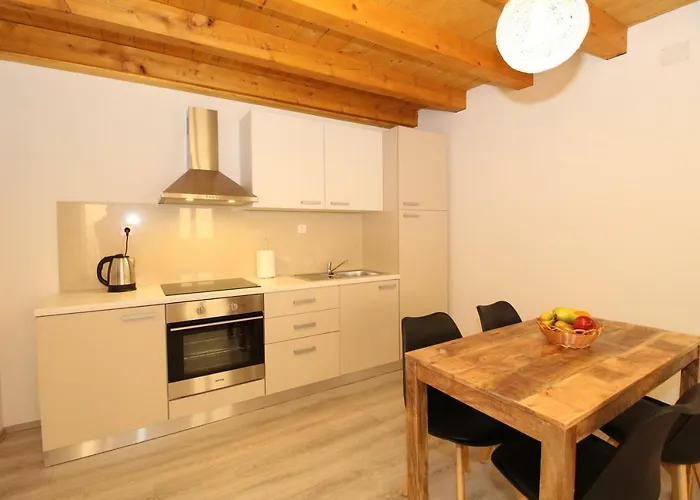 Bella Apartmán Pag Town